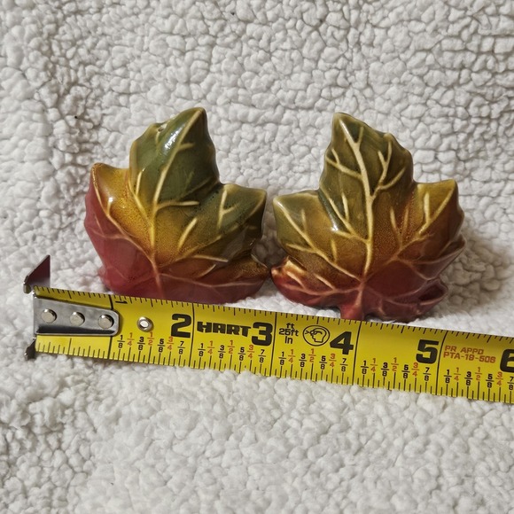 Vintage Ceramic Pottery Maple Leaf Salt & Pepper Shakers Fall Ombre Thanksgiving - Picture 7 of 8